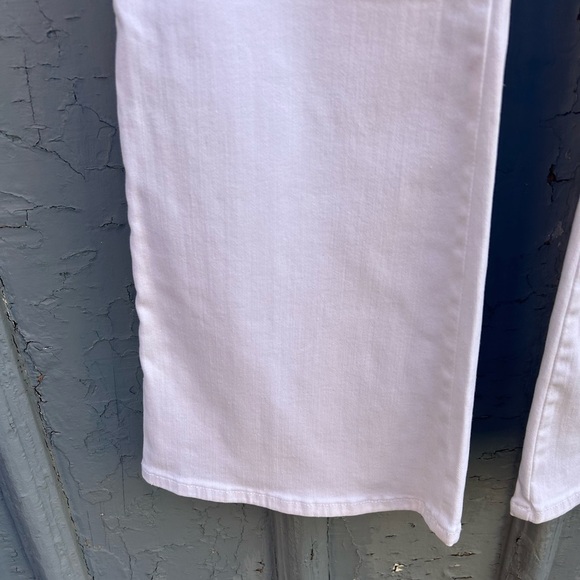 Frame White Jet Set Flare, BNWT, size 2 (Waist 30-34) - Picture 9 of 15